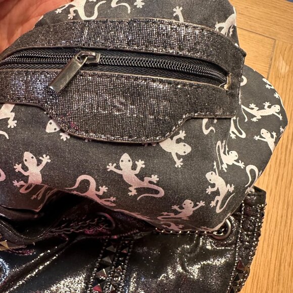 Imoshion 10"x 9" Studded Bucket Shoulder Chain Black Bag – Edgy Glam Rock Chic - Picture 9 of 13